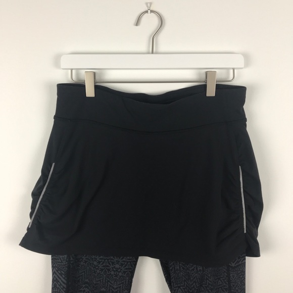 SOLD | Black Skirted Geometric Printed Leggings - Picture 2 of 7